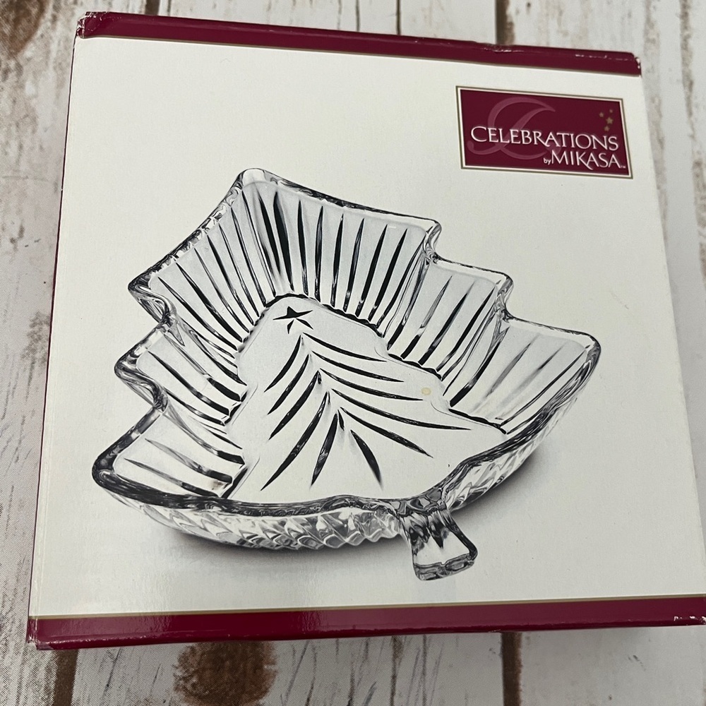 Mikasa Crystal Christmas’s Night Tree Dish Cookie Tray, Desert Tray, Candy‎ Dish